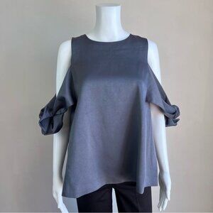Elliatt Disposition Cold Shoulder Top in Charcoal - L